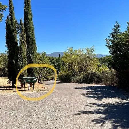 Appartement Avec Terrasse Arboree Proche Lourmarin Cadenet Buitenkant foto
