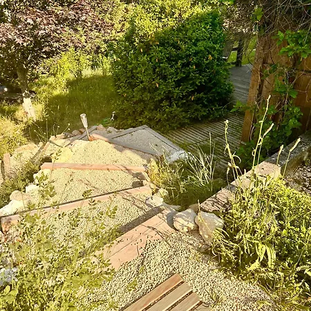 Appartement Avec Terrasse Arboree Proche Lourmarin Cadenet Buitenkant foto