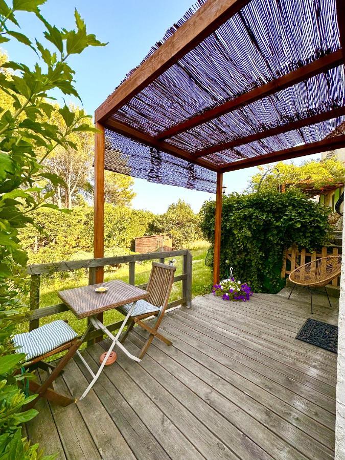 Avec Terrasse Arboree Proche Lourmarin *