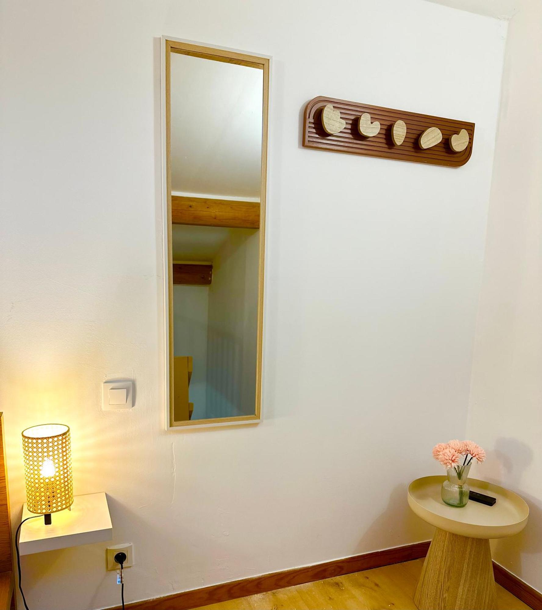Avec Terrasse Arboree Proche Lourmarin Apartment *
